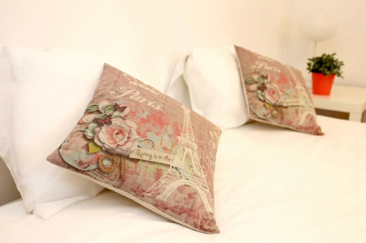 White Cosy Apartment Лиссабон Португалия